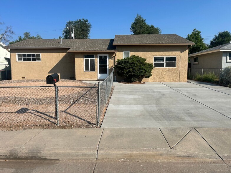 Building Photo - 88 Rose Dr