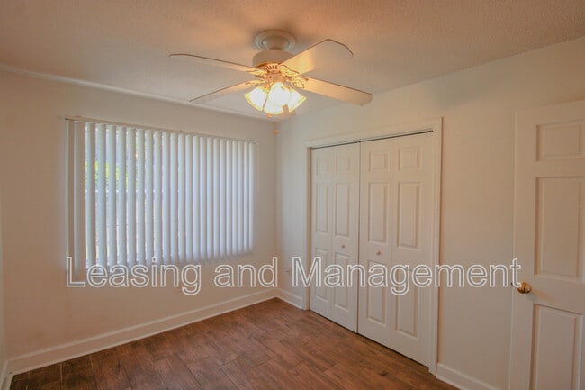 Building Photo - 516 Arlington Dr