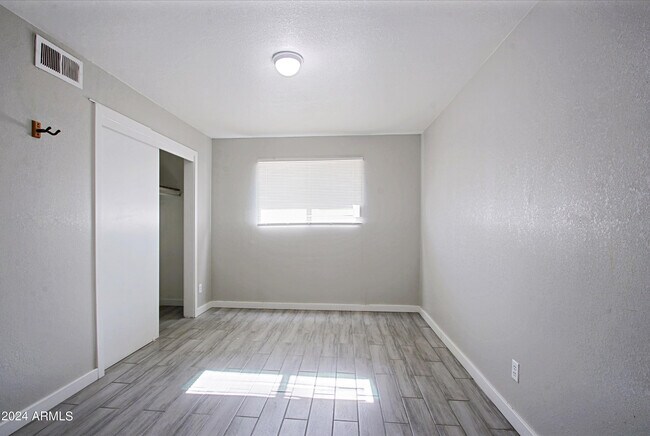 Building Photo - 5241 N 17th Ave
