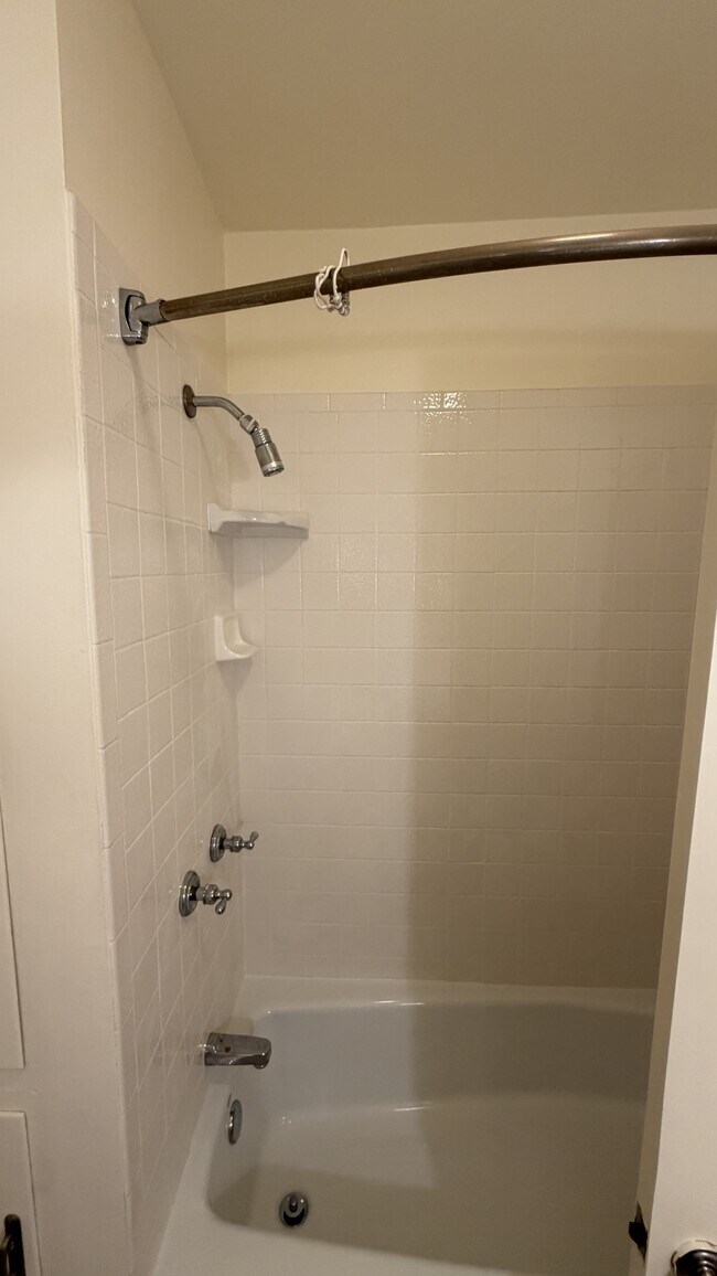 Building Photo - 1447 S Broadway