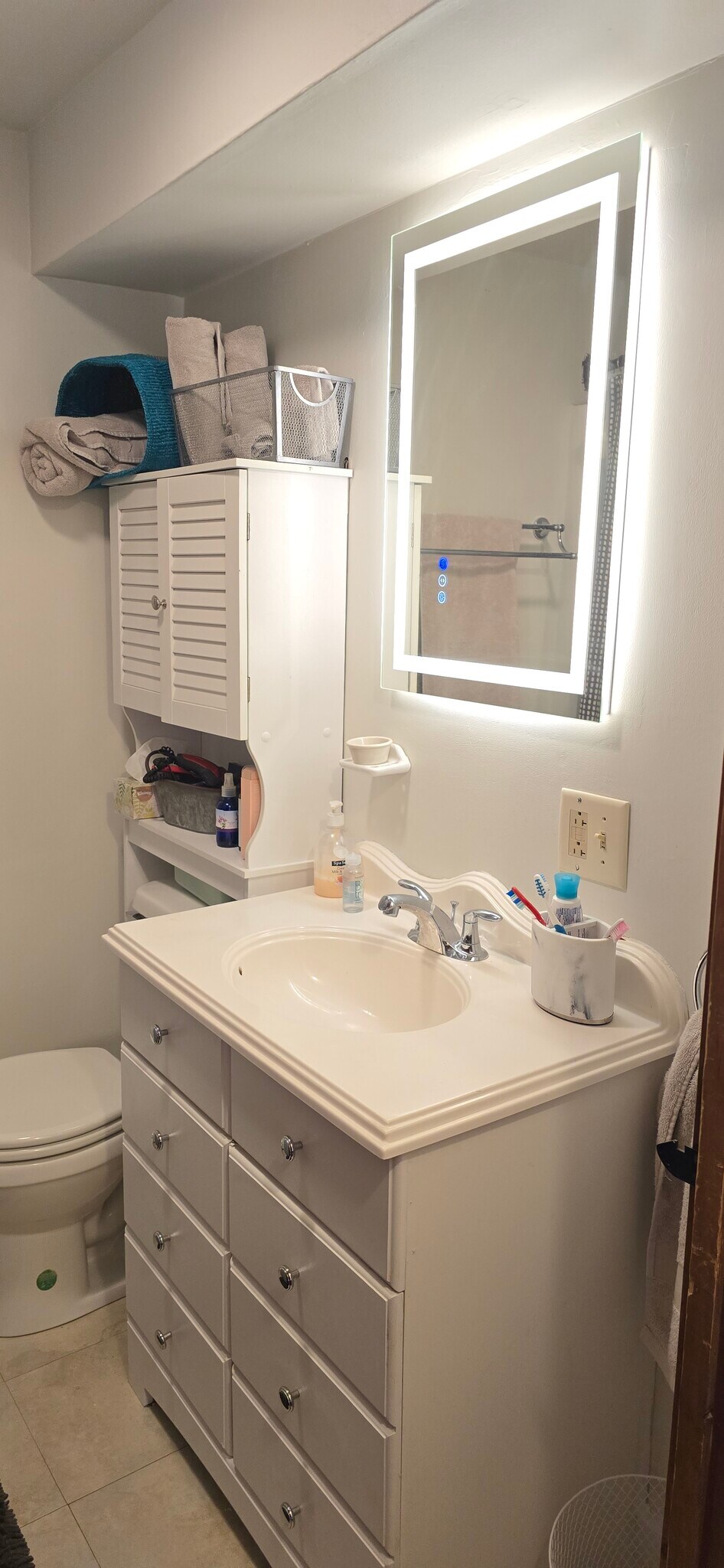 Building Photo - 18 King St