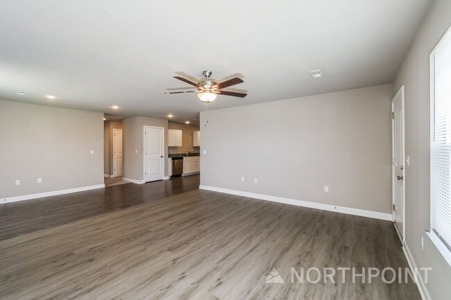 Building Photo - 3 BR/2BA | Newly Renovated Single Family Home | In Blue Springs |  Pet Friendly with Garage