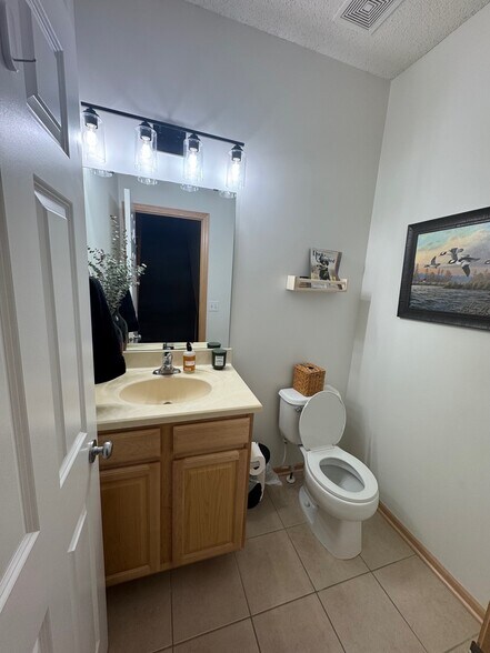 Powder Room - 11217 Kinsley St