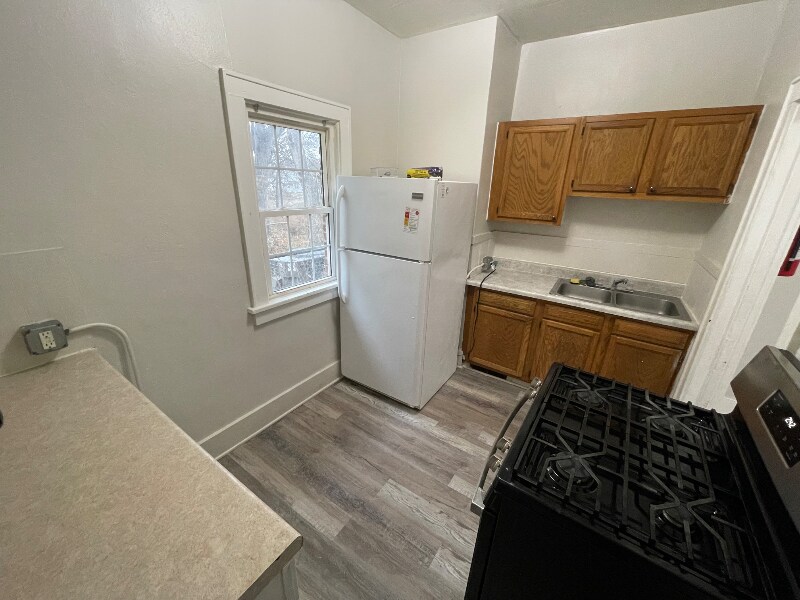 Building Photo - 417 S Fairmount St