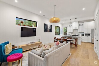Building Photo - 2301 Bendridge Trail