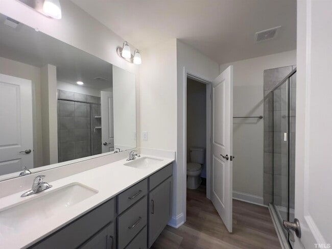 Building Photo - 2007 Nandina Trl