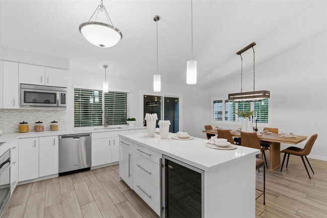 Building Photo - 2521 N 87th Way