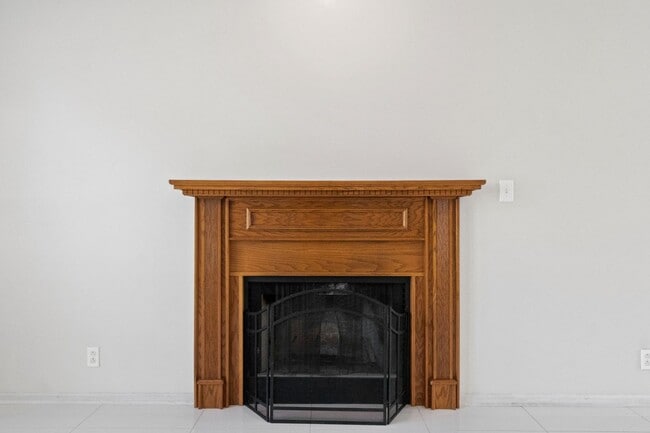 Building Photo - 1435 Amy Ave