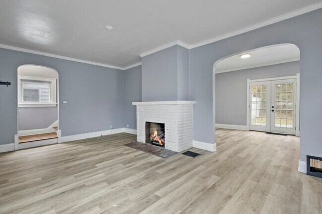 Building Photo - 1369 Wildwood Rd