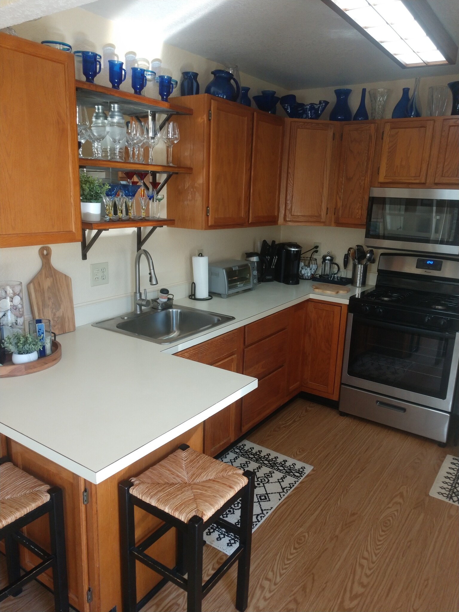 kitchen - 196 Alturas Way