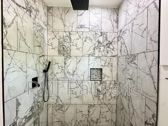 Building Photo - 1121 Zeigler St