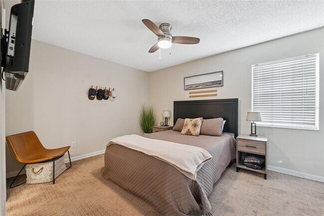 Building Photo - 4821 W McElroy Ave