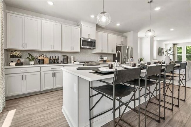 Building Photo - 323 Sammon Wy