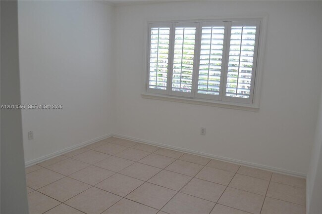 Building Photo - 255 Galen Dr