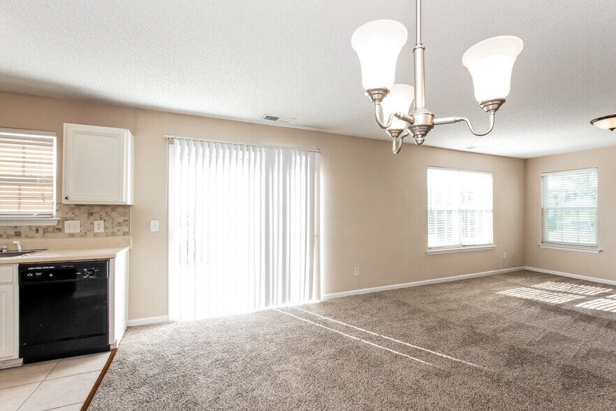 Building Photo - 10520 Pickerel Ln