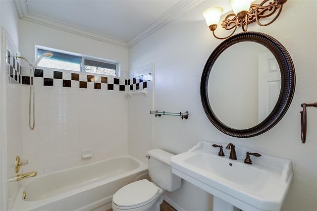 Building Photo - 5901 River Bend Dr