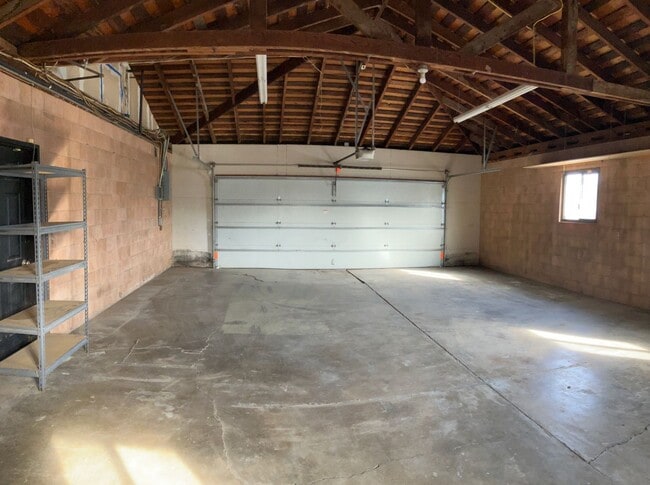 Building Photo - 8581 Van Allen Rd