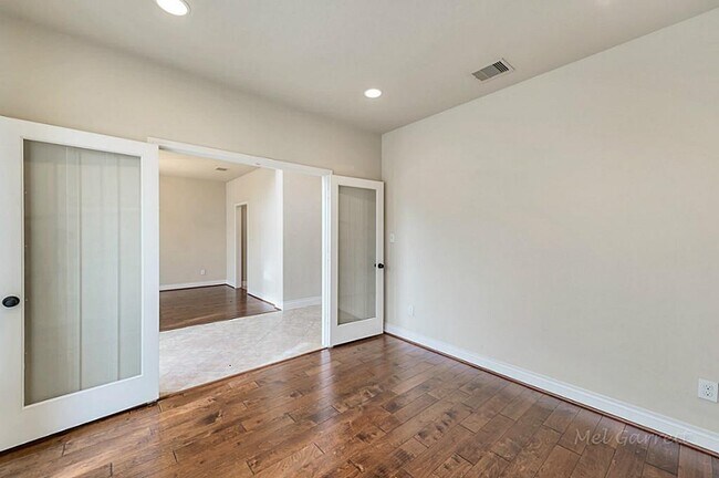 Building Photo - 28810 Davenport Dr