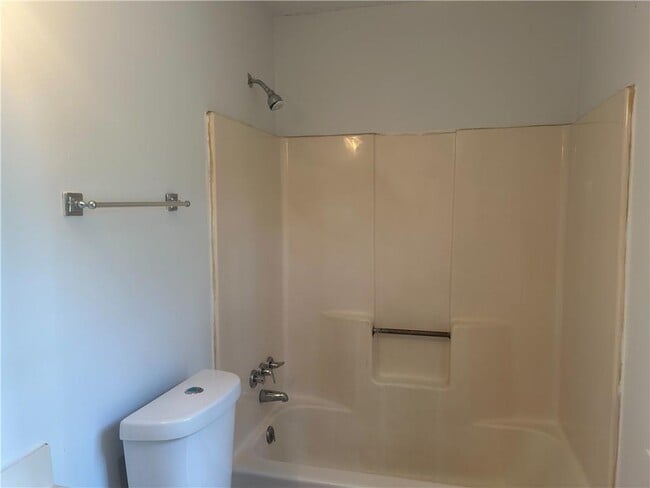 Building Photo - 2918 Mockingbird Cir
