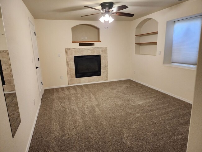 Building Photo - Stunning 2-Story 4 Bedroom Home With Finished Walk-Out Basement and Bonus Room