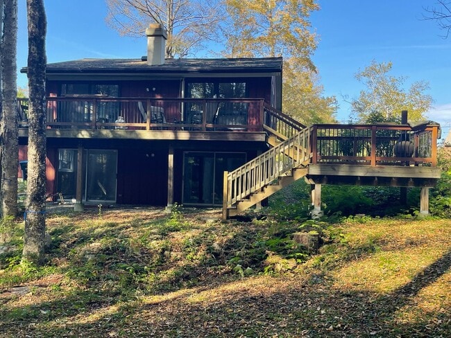 Building Photo - 4BR/1.5 Bath in Dalton – $2,800/mo Peacefu...