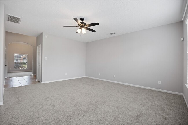 Building Photo - 7447 Oakwood Canyon Dr