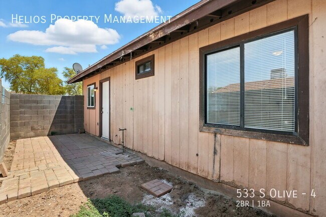 Building Photo - 533 S Olive-4