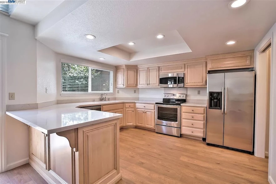 Kitchen - 38755 Crane Ter