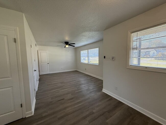 Building Photo - 4900 Berta Rd