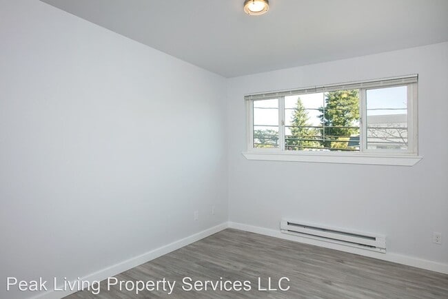 Building Photo - 5600 California Ave SW