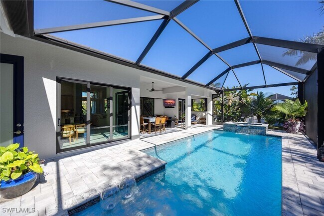 Building Photo - 1871 Dogwood Dr