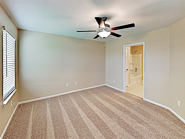 Building Photo - 725 Totem Trail Dr
