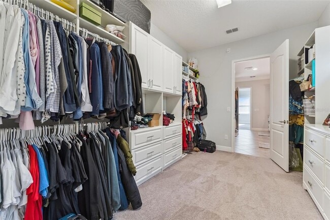 Building Photo - 10151 Henbury St