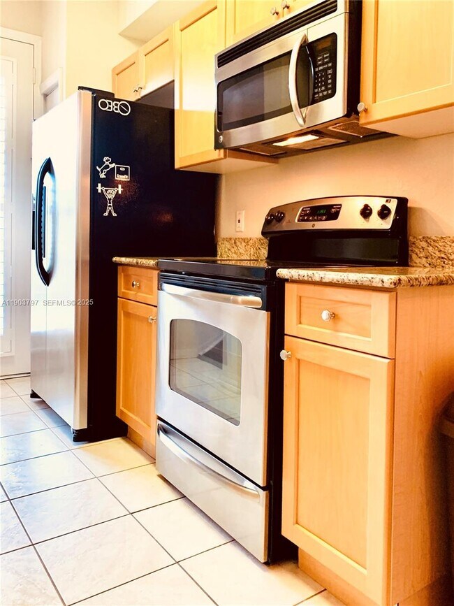 Building Photo - 11011 Legacy Ln