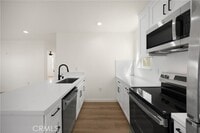 Building Photo - 102 E Avenida San Gabriel