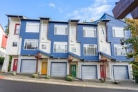 Building Photo - 3Bd/2.75Ba Renton Townhouse