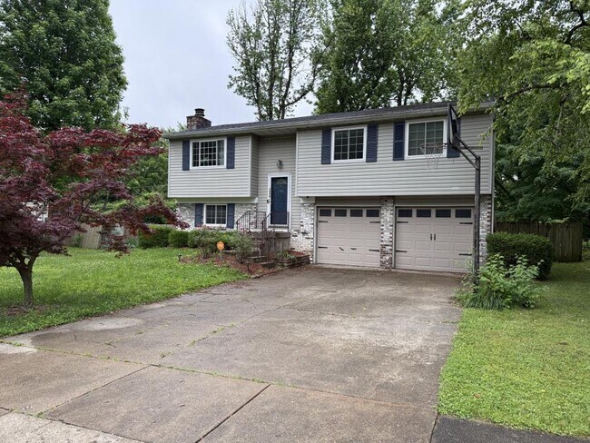 Building Photo - 1506 Sportsman Dr