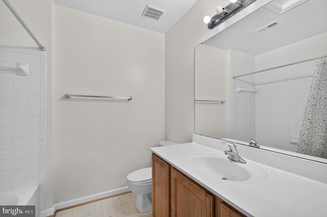 Building Photo - 15044 Gaffney Cir