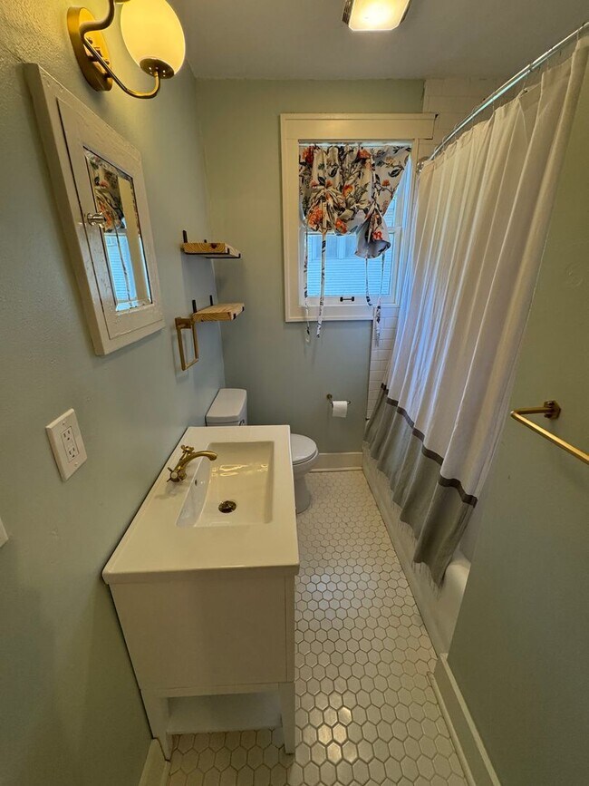 Building Photo - Contact Chad Taylor 501-231-7612