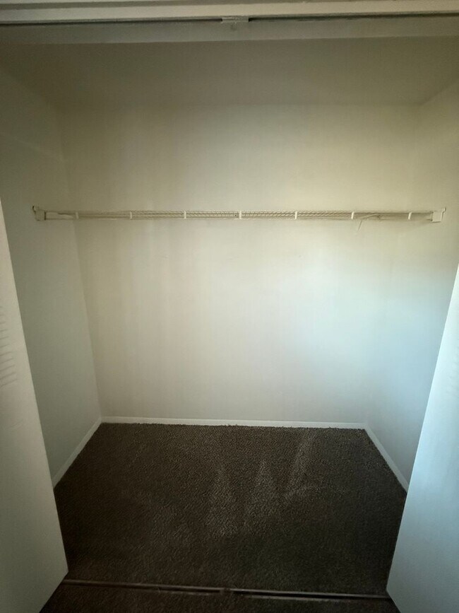 Building Photo - Spacious 2-Bedroom Townhome – Move-In Ready!