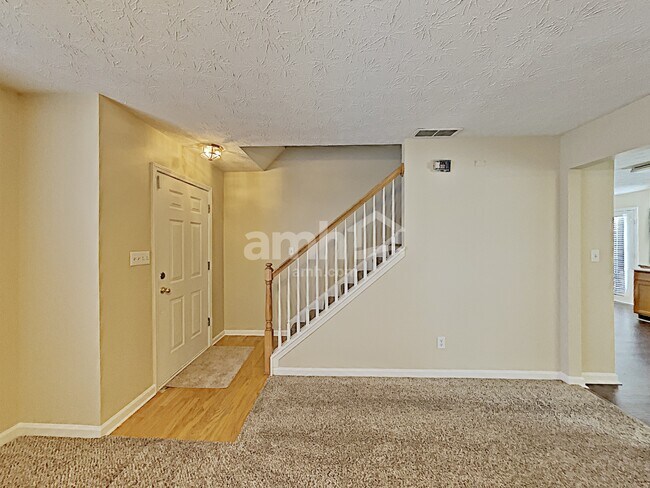 Building Photo - 1215 Wilkes Crest Dr