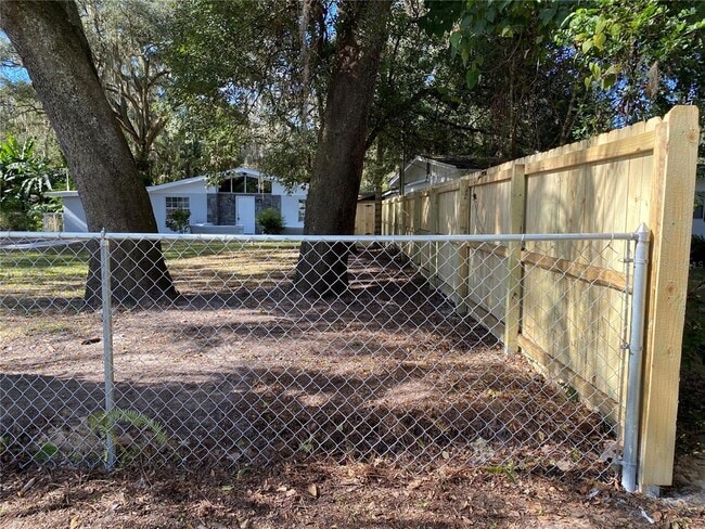 Building Photo - 4409 Plum St