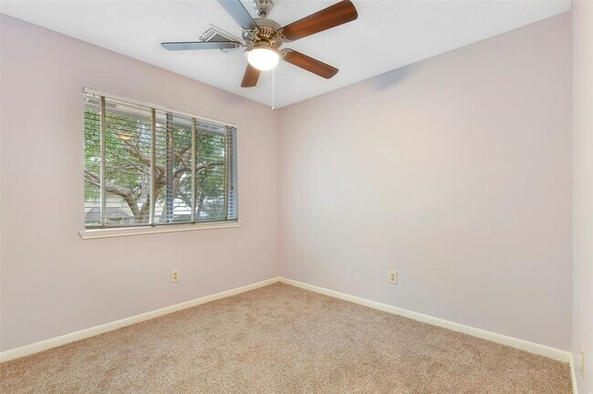 Building Photo - 1407 Quiet Green Ct
