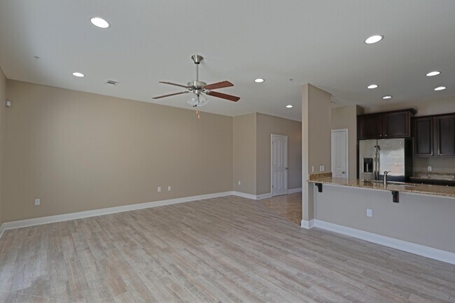 Building Photo - 2099 Wilsons Plover Cir