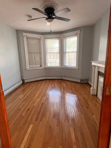 Building Photo - 161 Wilkinson Ave