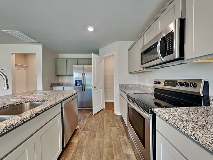 Building Photo - 421 Leaning Maple Wy