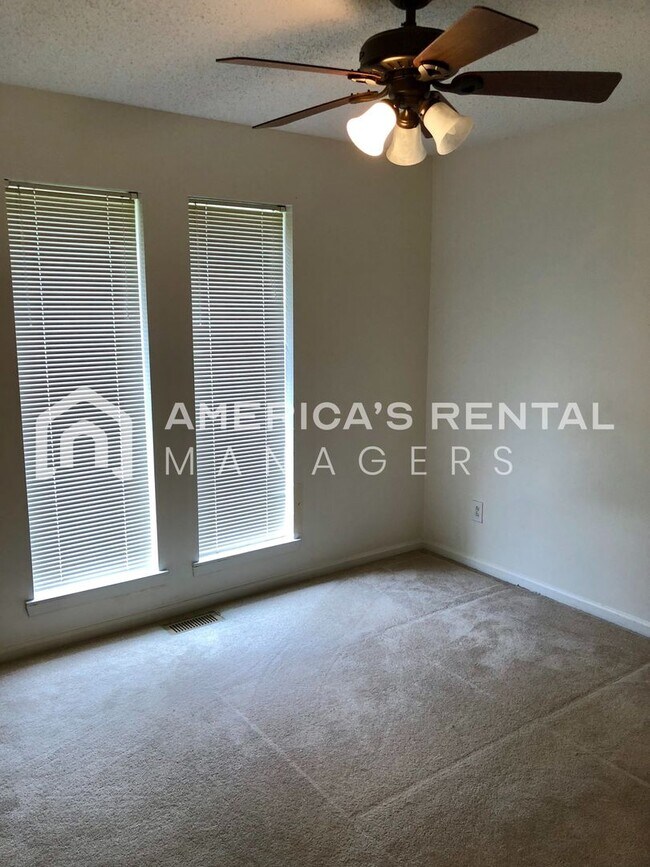 Building Photo - Great Home for Rent in Pelham! Available t...