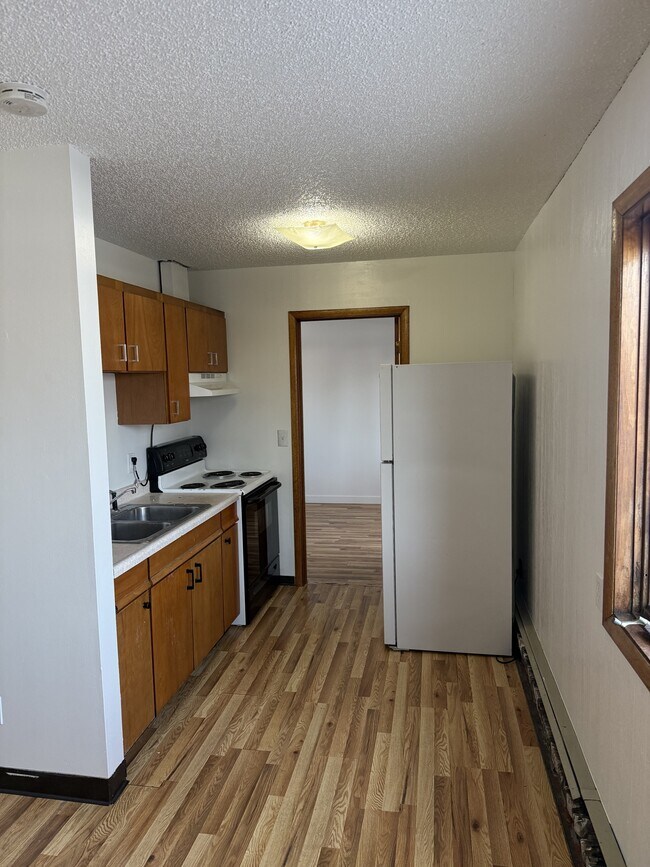 Building Photo - 401 Slater St