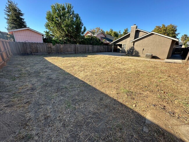 Building Photo - No Deposit