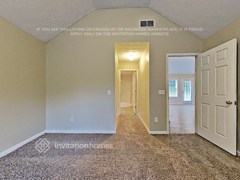 Building Photo - 7925 Paddocks Mill Dr